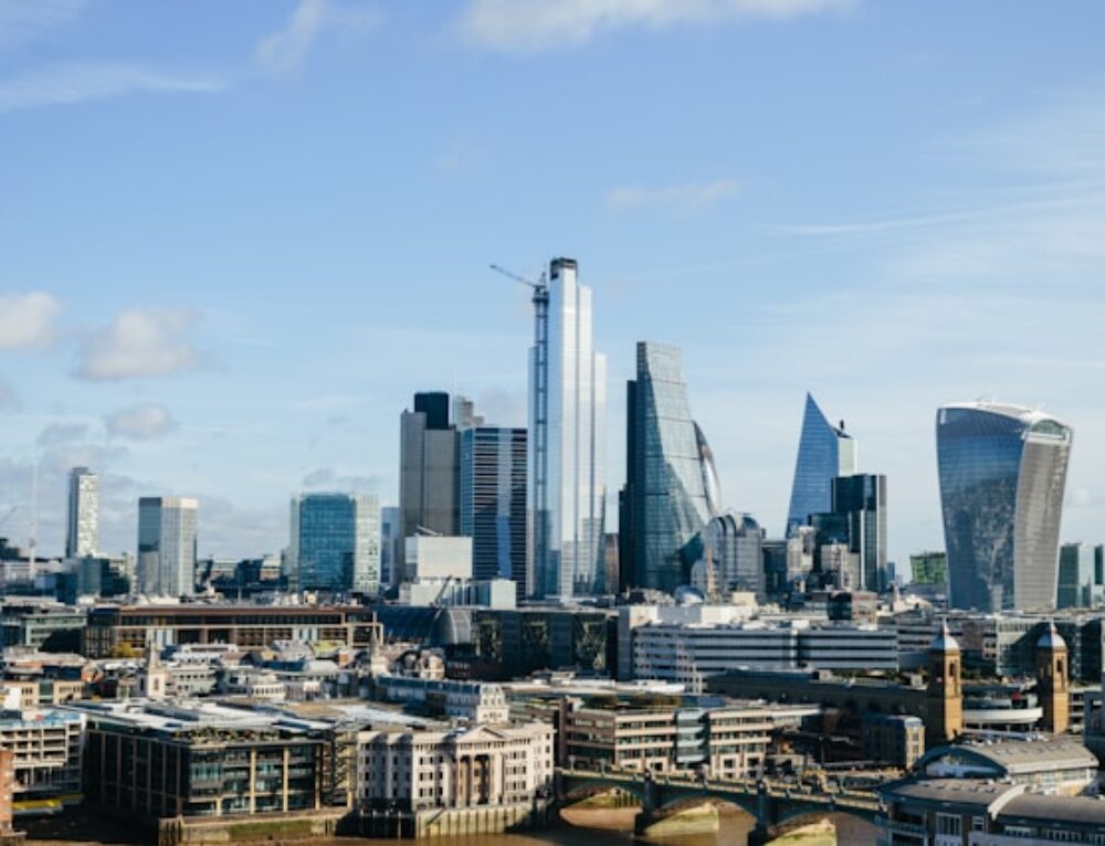 Противопожарные шторы в высотных зданиях Лондона